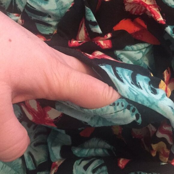 L LuLaRoe Madison Skirt 291 - Picture 4 of 4